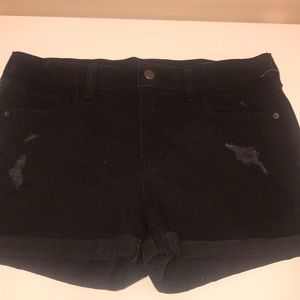 I am selling things I just do not wear and can't fit